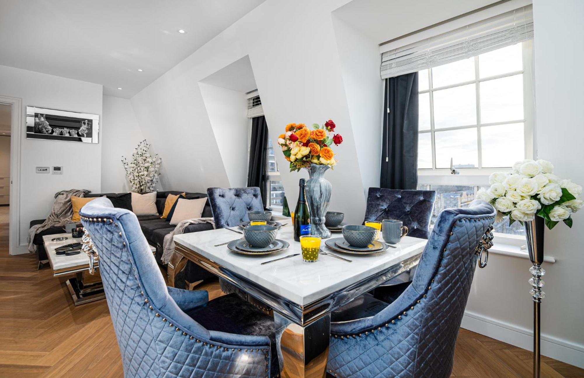 Stunning 1-Bedroom Penthouse In Marble Arch 72 Лондон Экстерьер фото